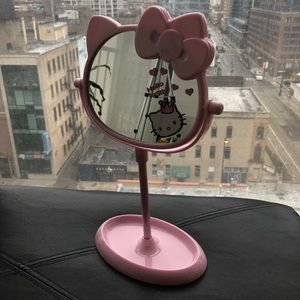 HELLO KITTY MIRROR